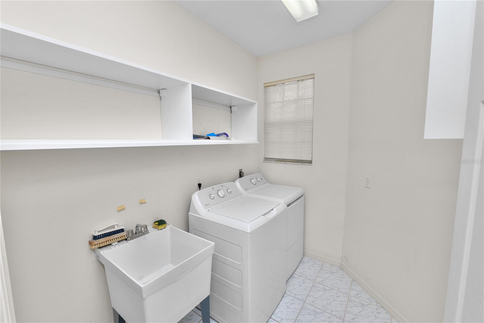 Image 24 of 32 For 3110 Stonewater Drive 122