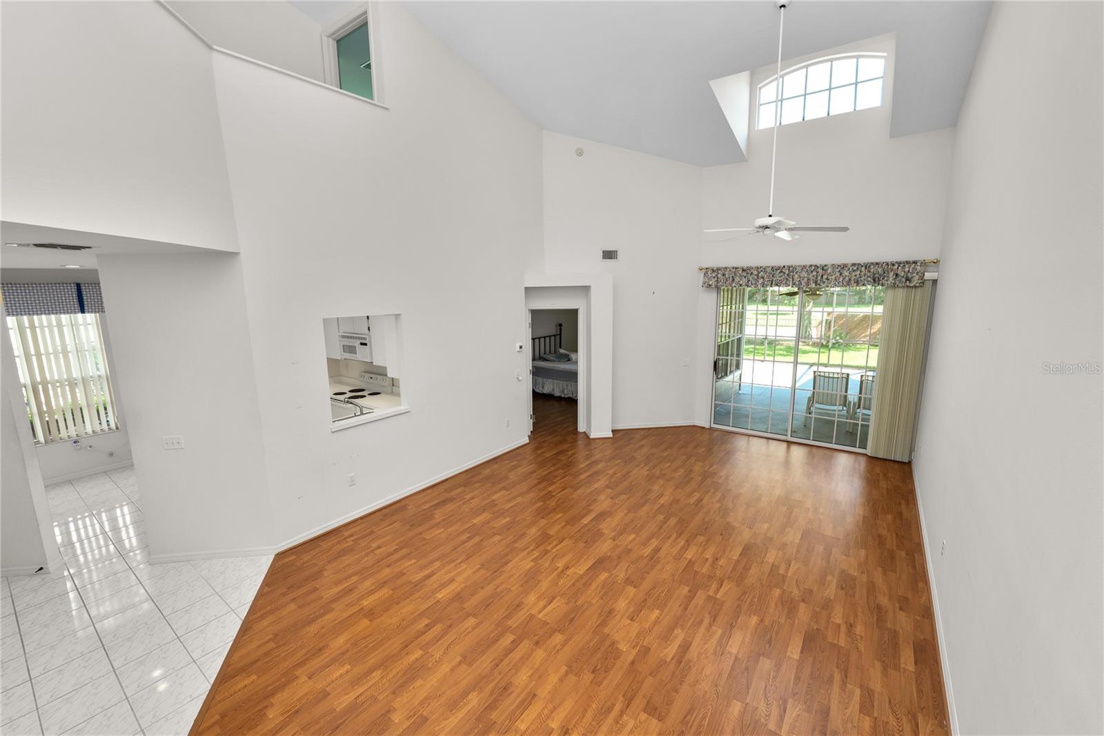 Image 29 of 32 For 3110 Stonewater Drive 122