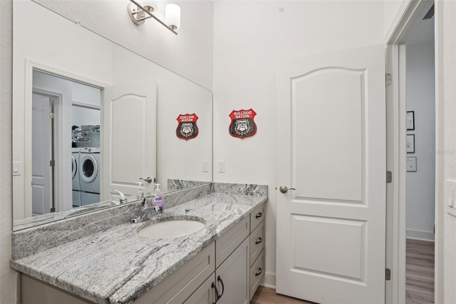 Image 32 of 59 For 1047 Woodland Oaks Drive