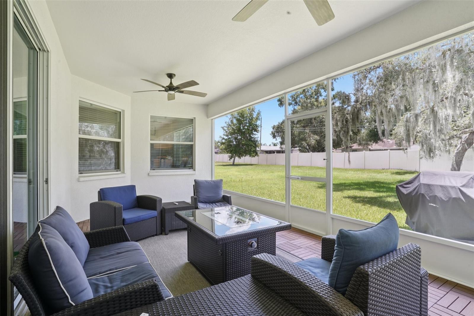 Image 36 of 59 For 1047 Woodland Oaks Drive