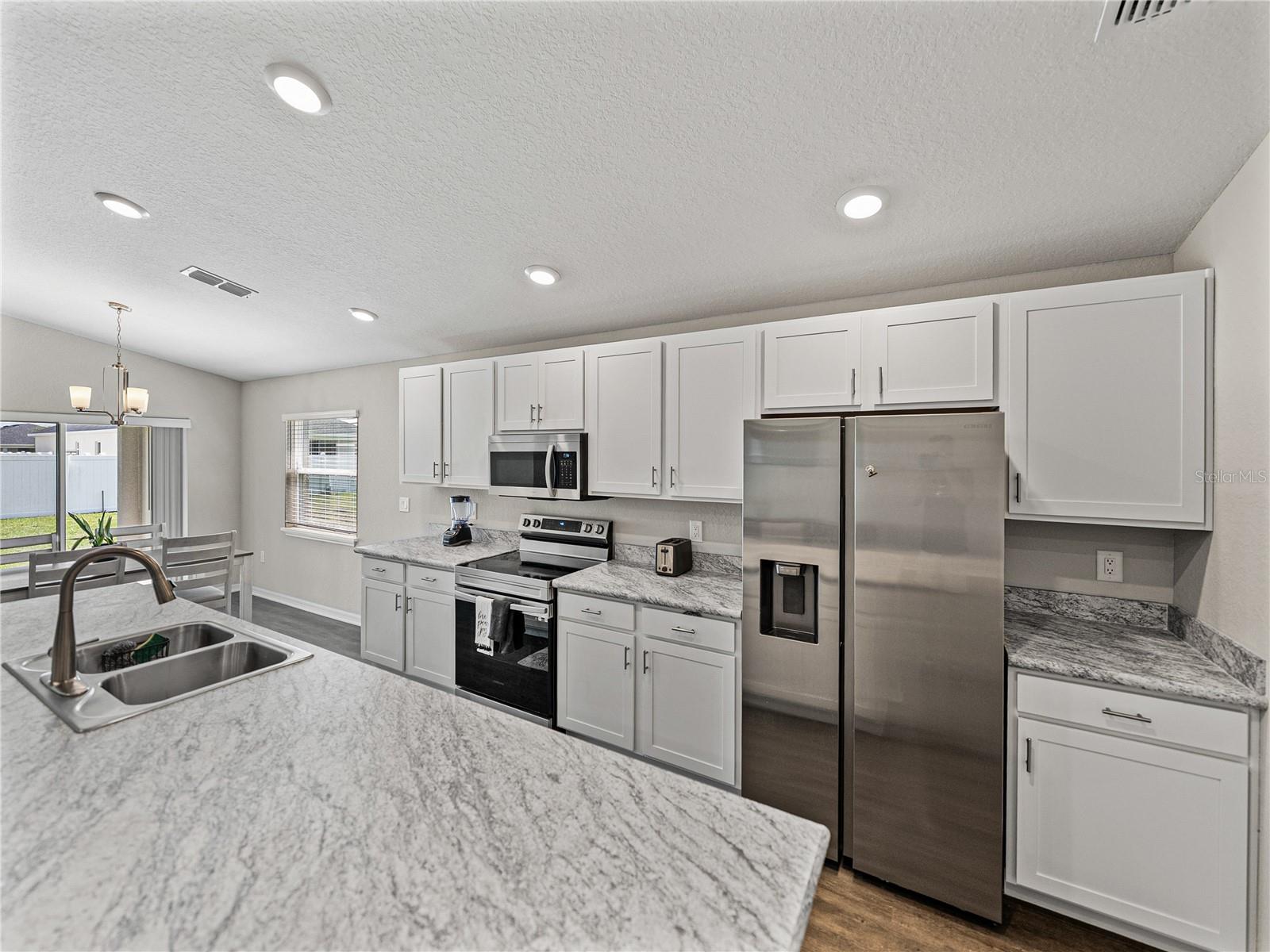 Image 15 of 55 For 721 Daphne Drive