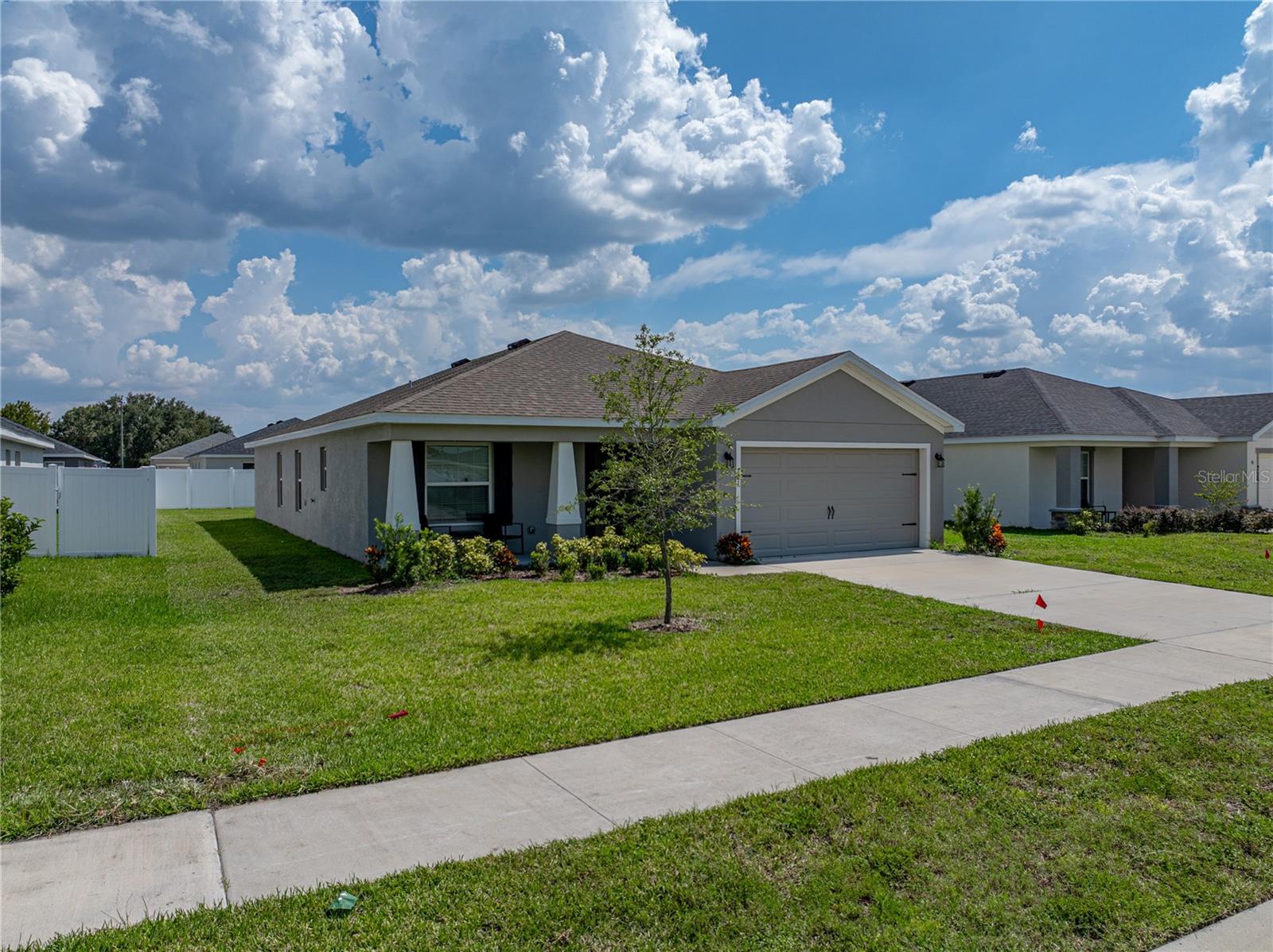 Image 2 of 55 For 721 Daphne Drive