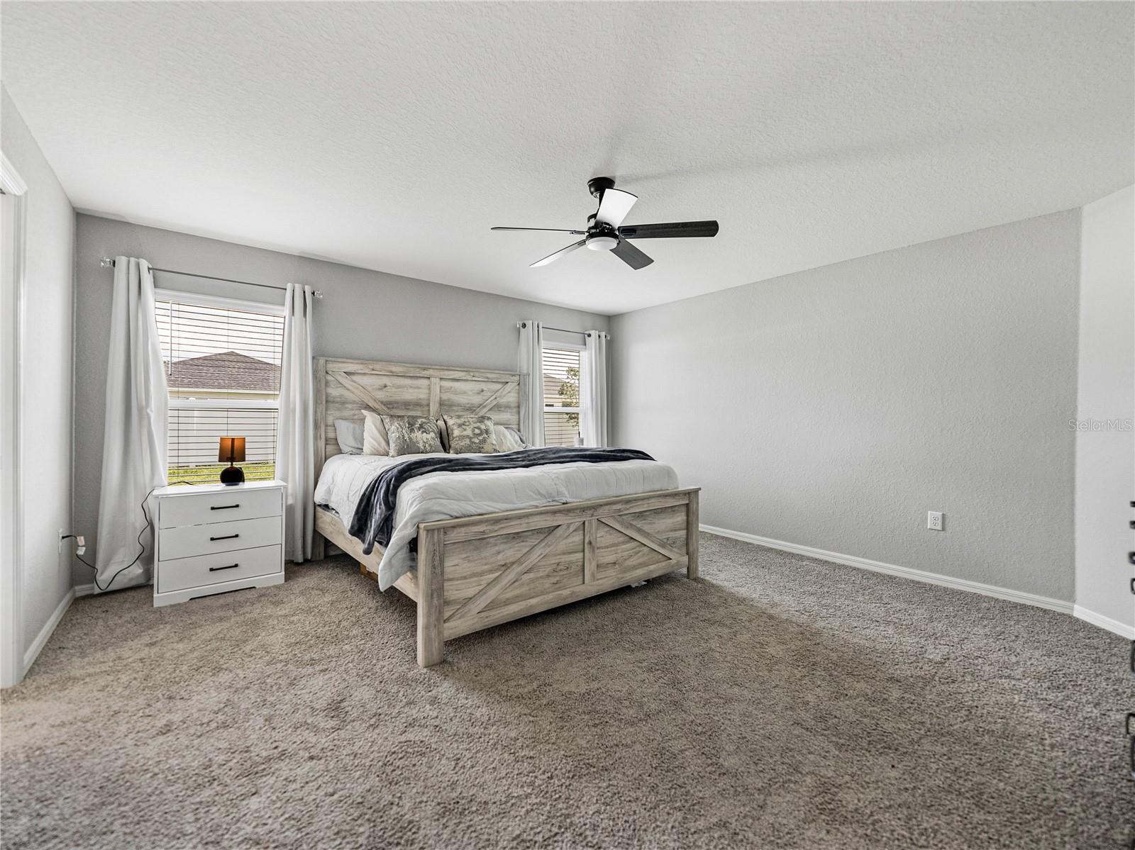 Image 33 of 55 For 721 Daphne Drive