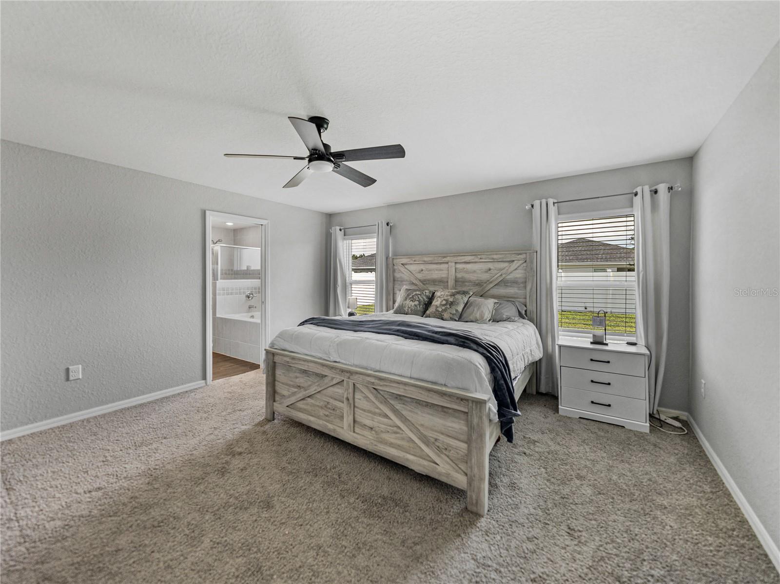 Image 34 of 55 For 721 Daphne Drive