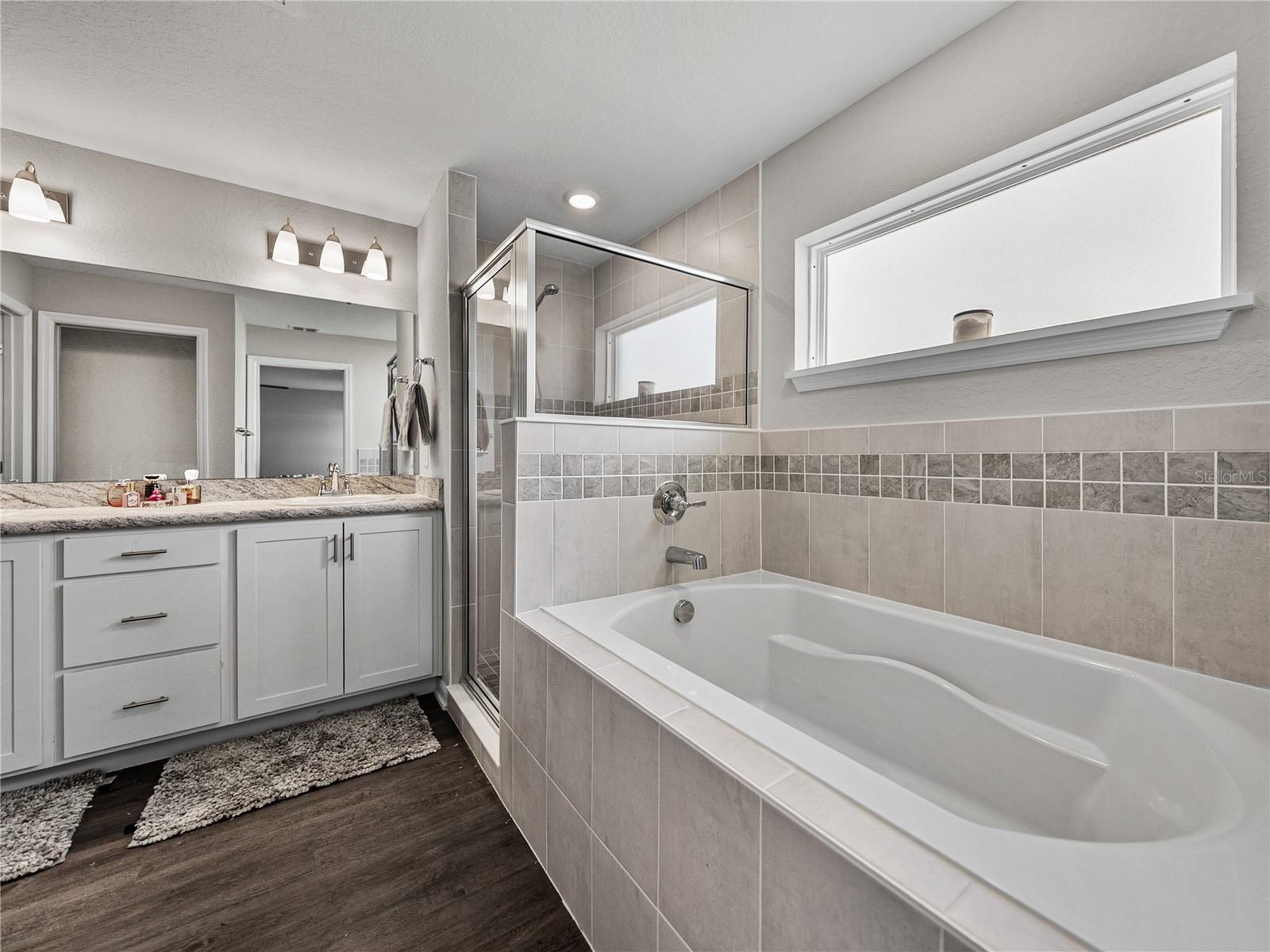 Image 37 of 55 For 721 Daphne Drive