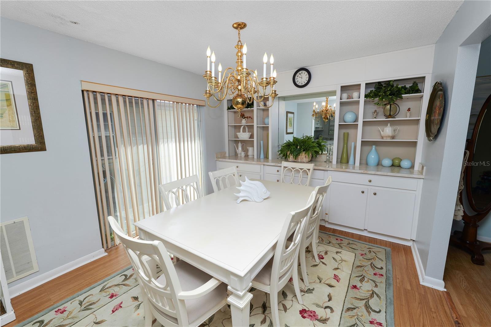 Image 11 of 46 For 522 Villa Vista Boulevard