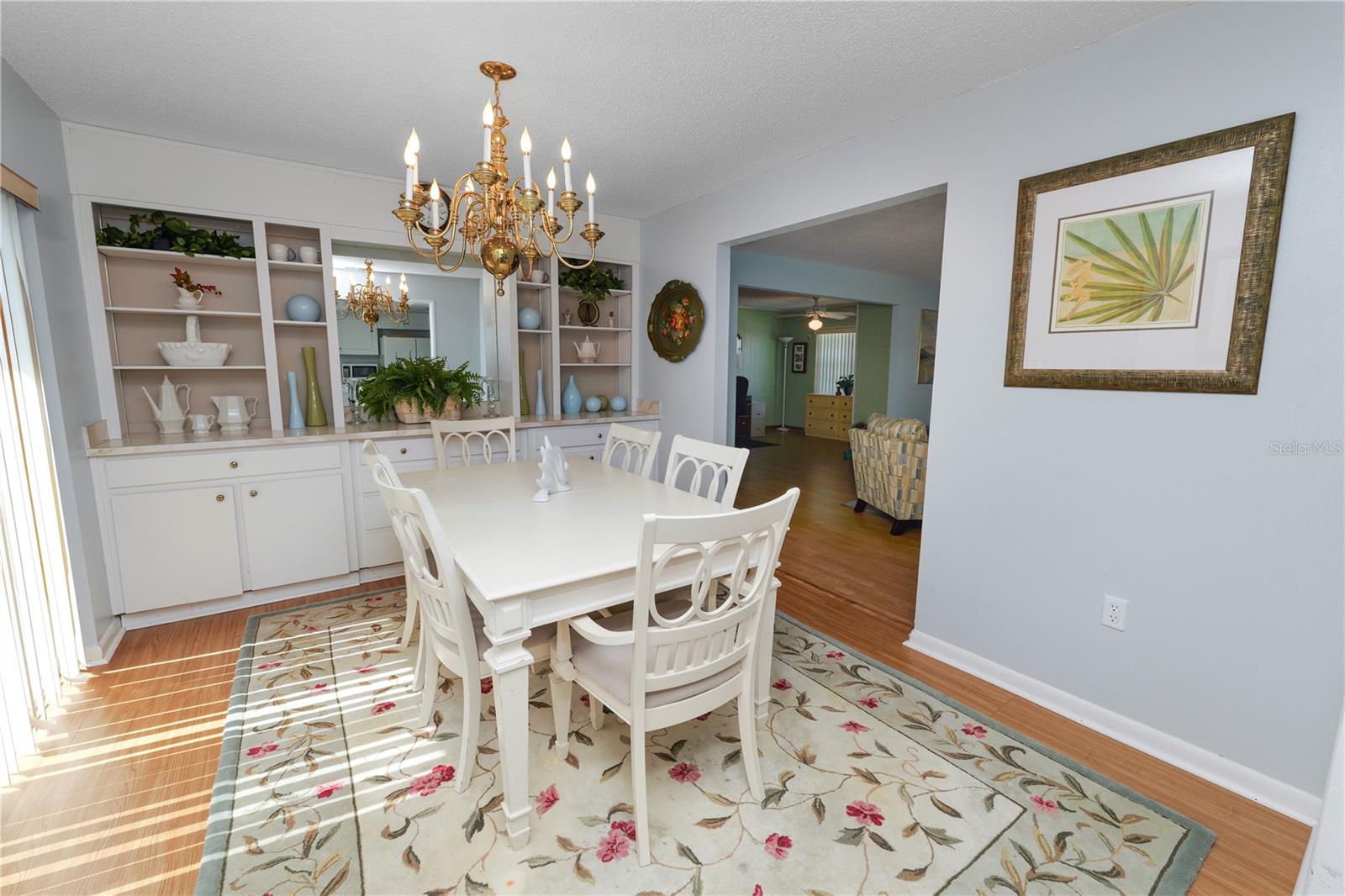 Image 12 of 46 For 522 Villa Vista Boulevard