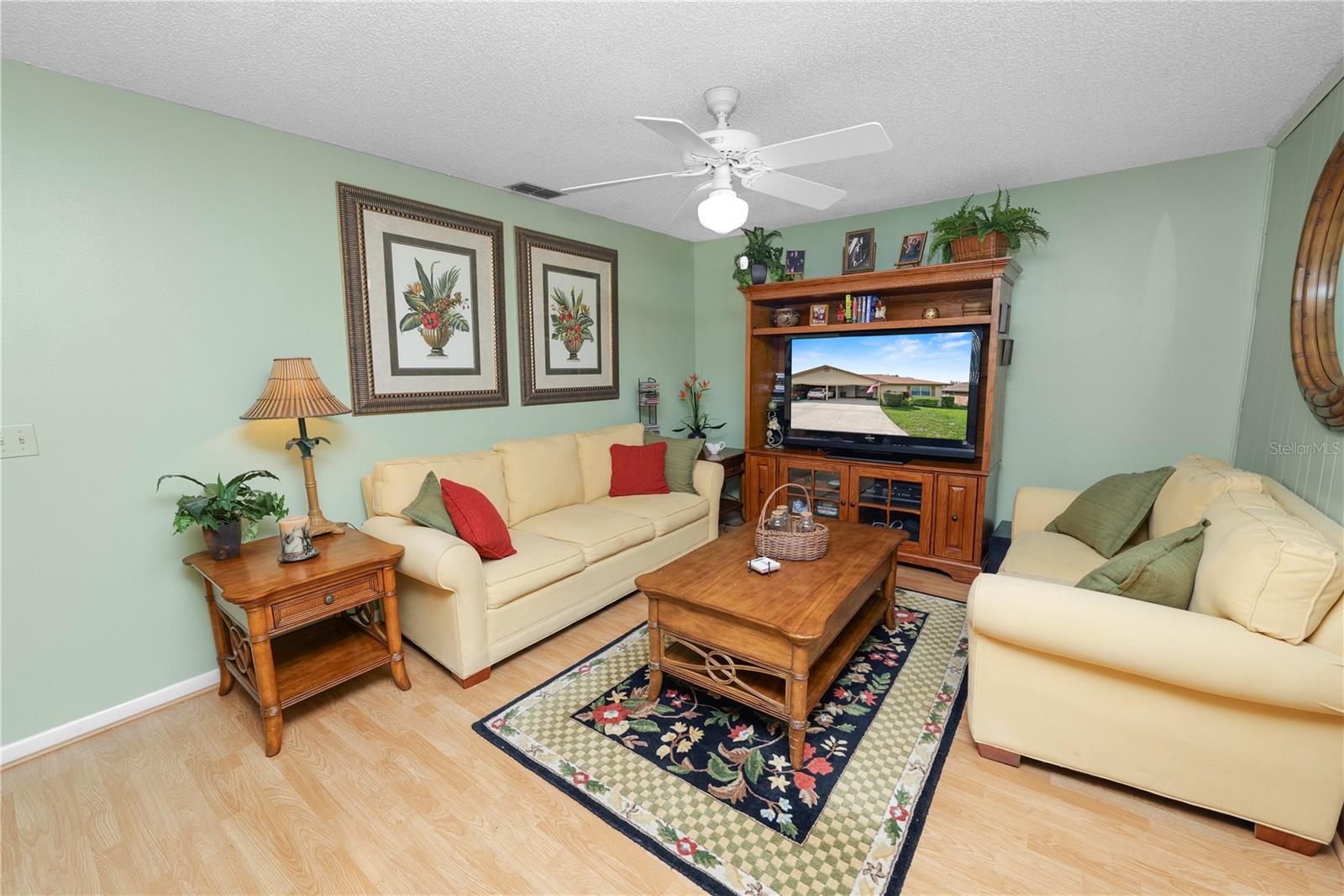 Image 16 of 46 For 522 Villa Vista Boulevard