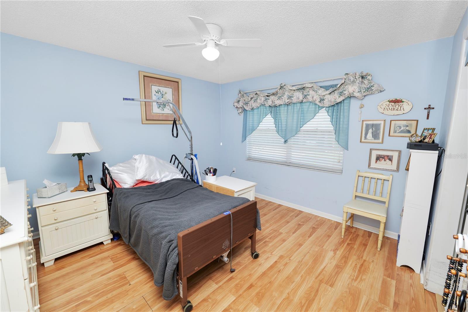 Image 20 of 46 For 522 Villa Vista Boulevard