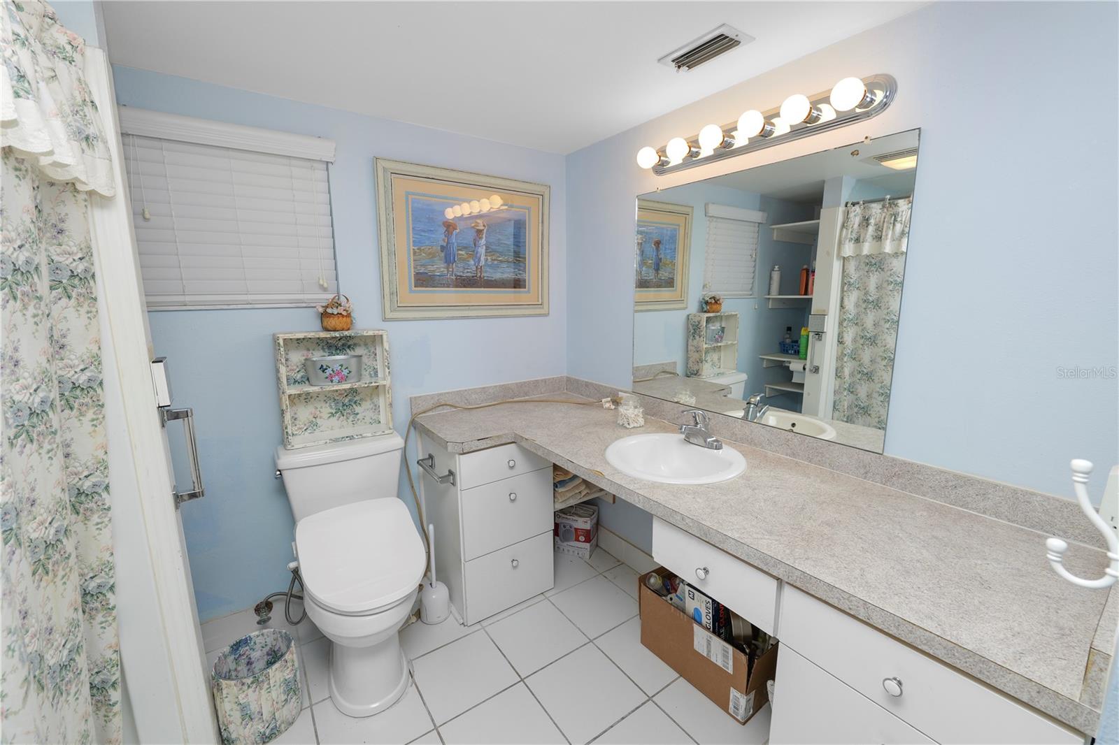 Image 23 of 46 For 522 Villa Vista Boulevard