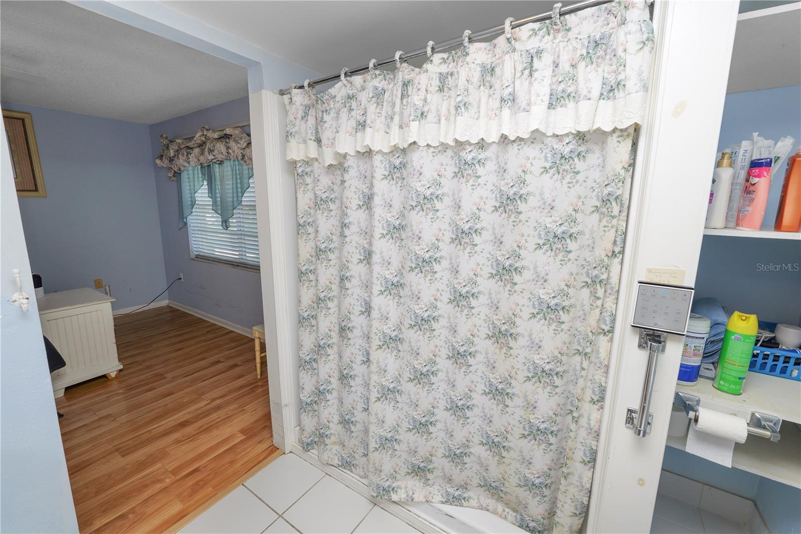 Image 24 of 46 For 522 Villa Vista Boulevard