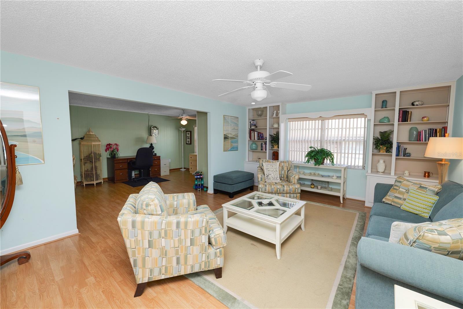 Image 3 of 46 For 522 Villa Vista Boulevard