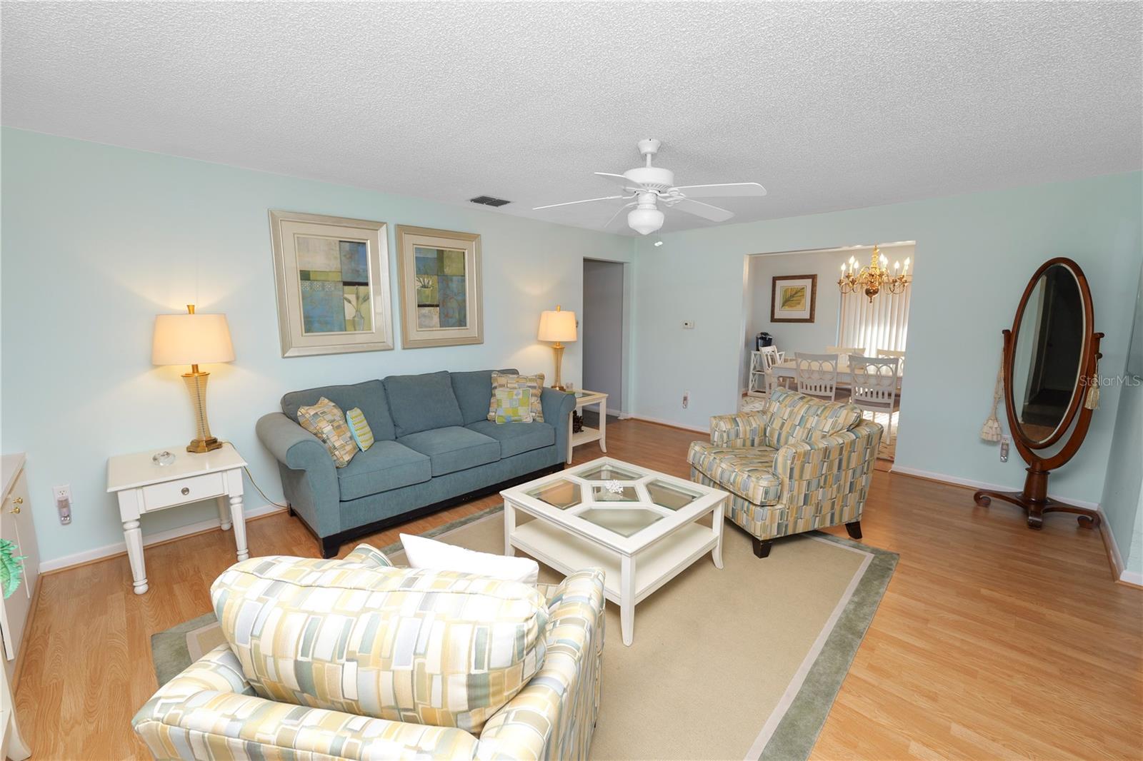 Image 6 of 46 For 522 Villa Vista Boulevard
