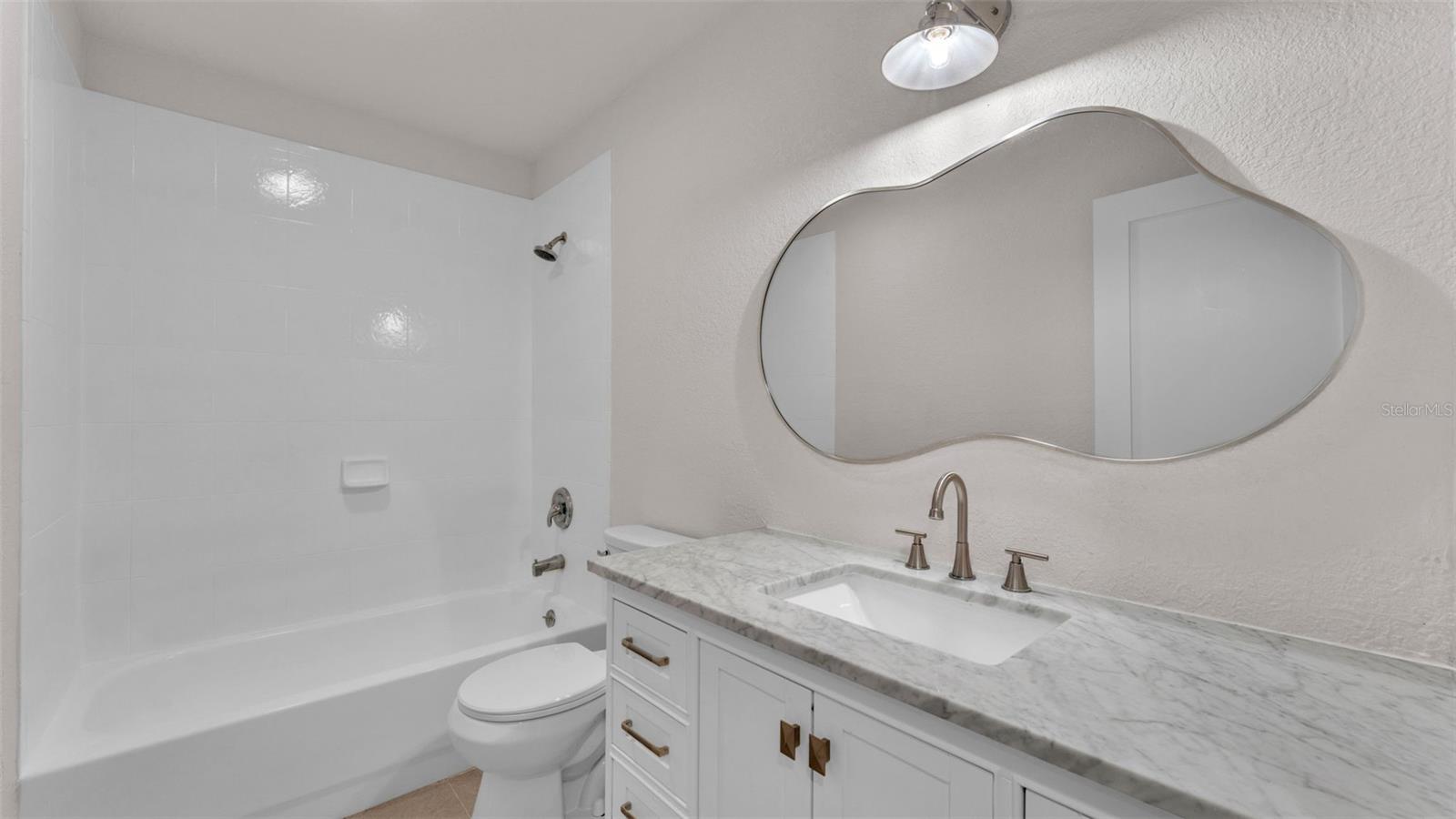Image 12 of 52 For 6246 Arthur Avenue