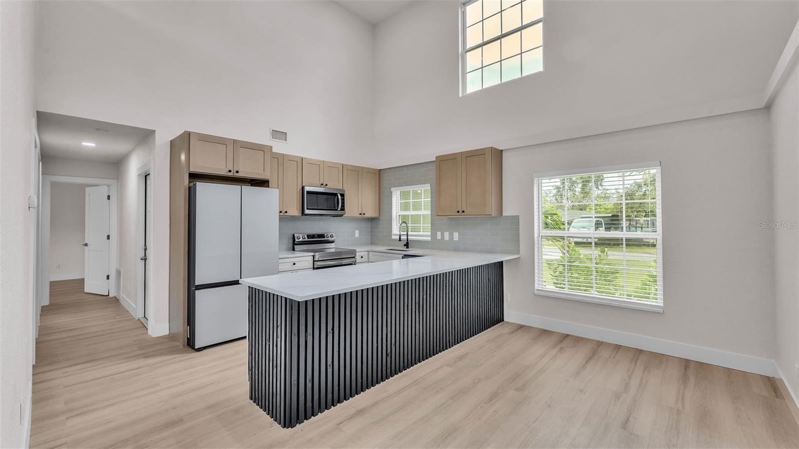 Image 4 of 52 For 6246 Arthur Avenue