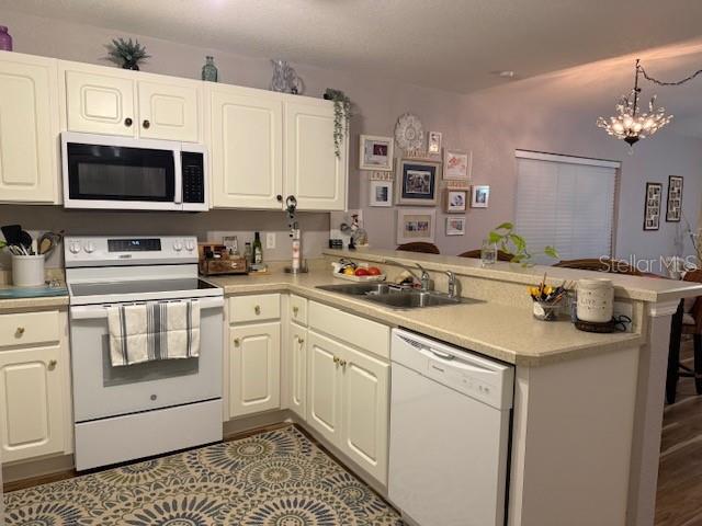 Image 7 of 34 For 3706 Sarria Avenue