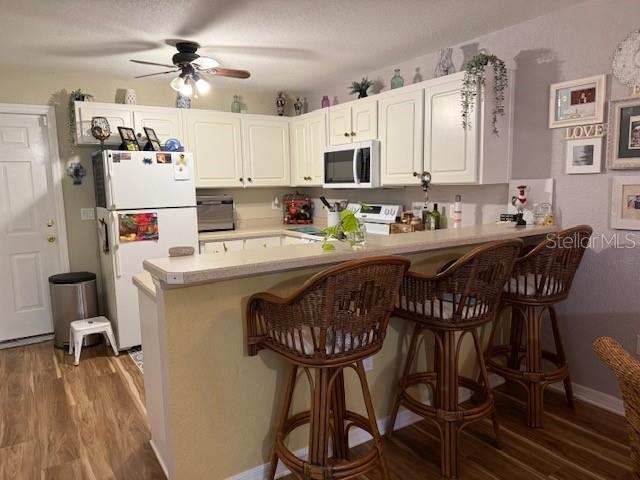 Image 8 of 34 For 3706 Sarria Avenue