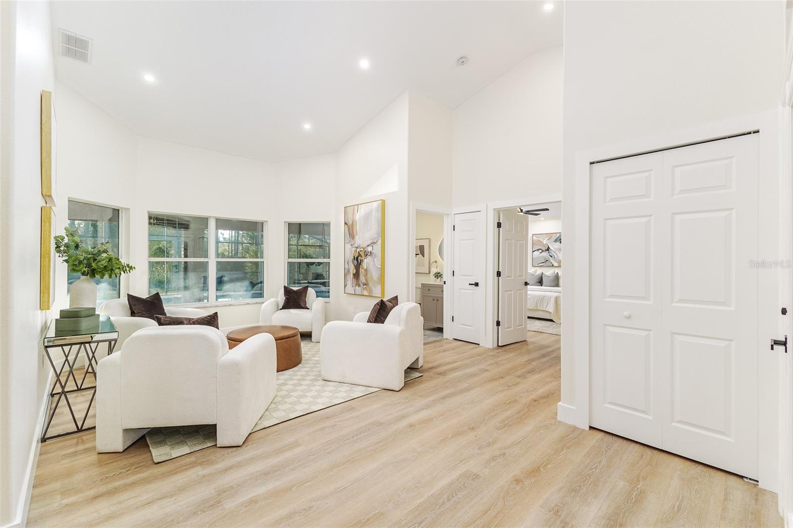 Image 10 of 70 For 2666 Winnemissett Oaks Drive