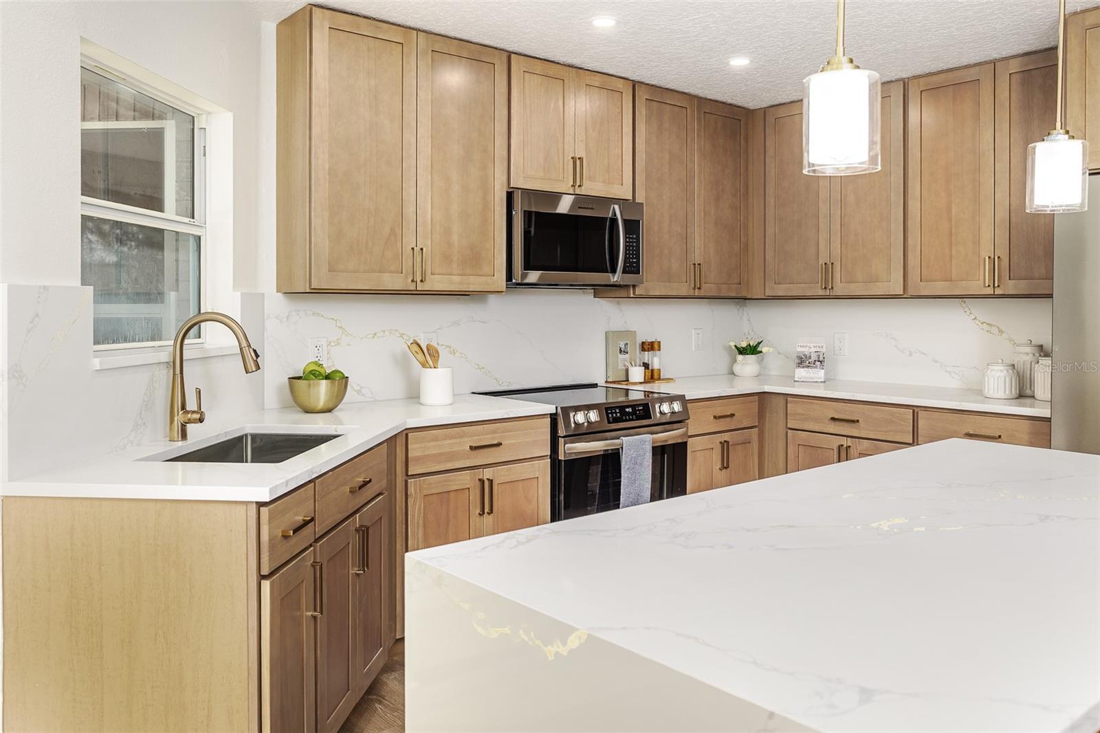 Image 15 of 70 For 2666 Winnemissett Oaks Drive