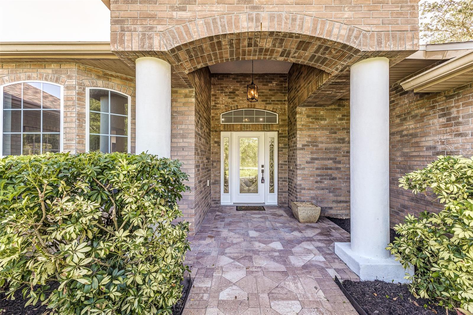 Image 2 of 70 For 2666 Winnemissett Oaks Drive