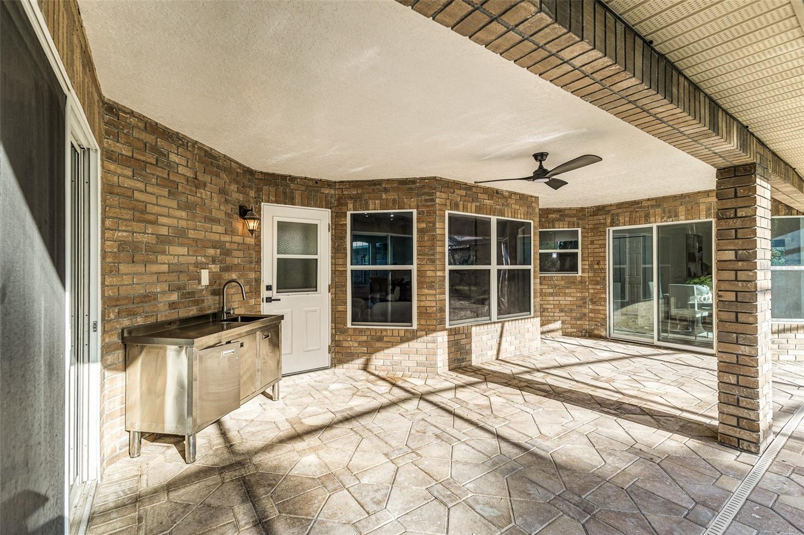 Image 61 of 70 For 2666 Winnemissett Oaks Drive