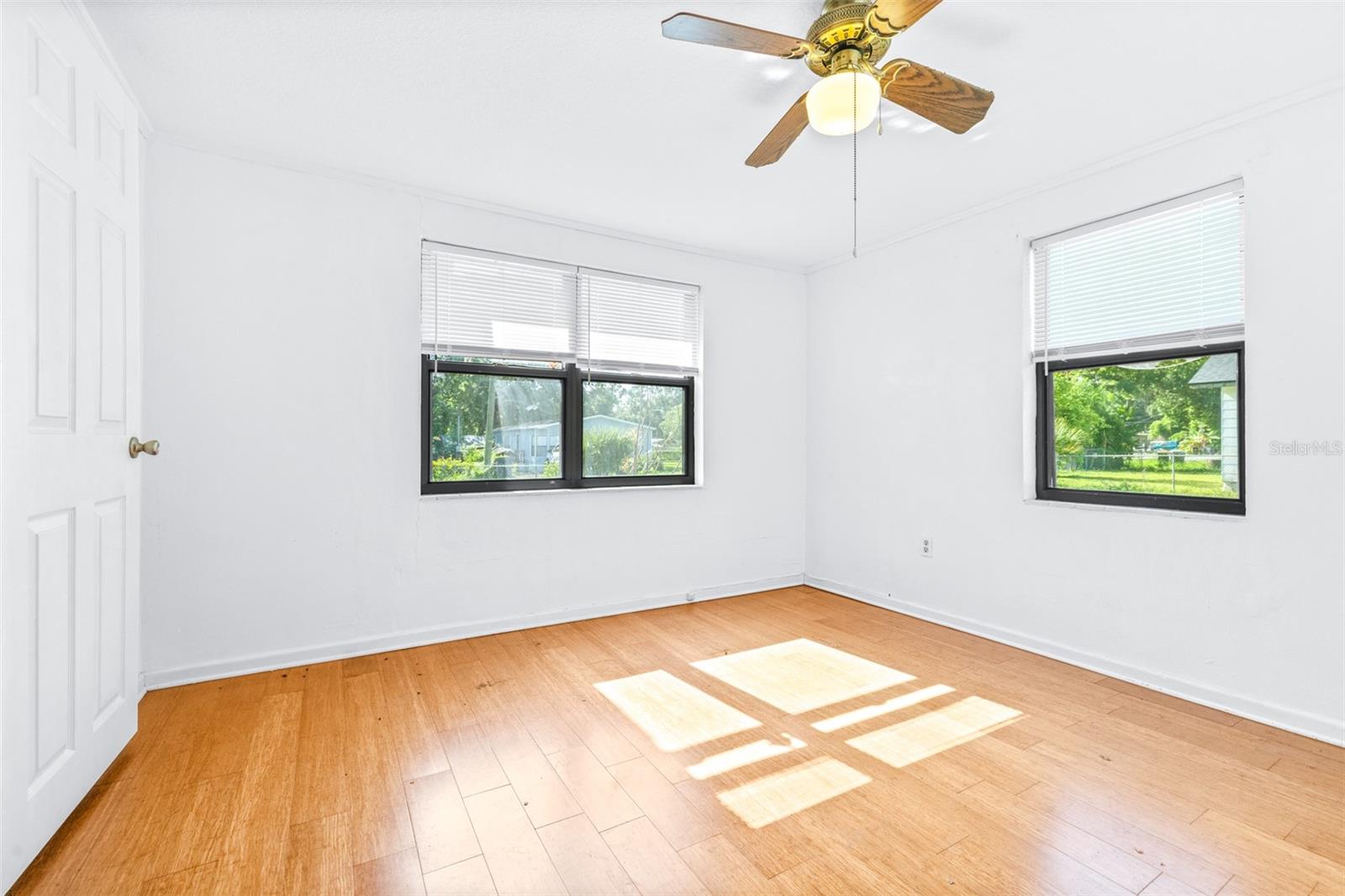 Image 16 of 32 For 1331 33rd St Nw