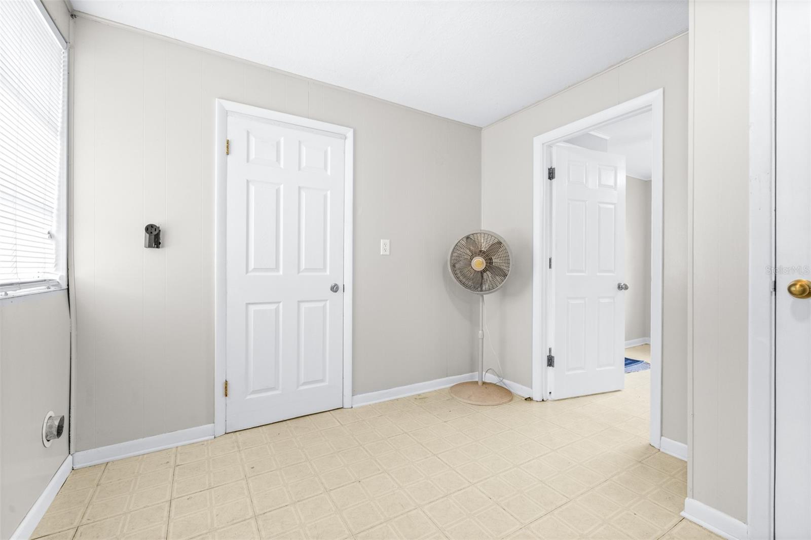 Image 17 of 32 For 1331 33rd St Nw