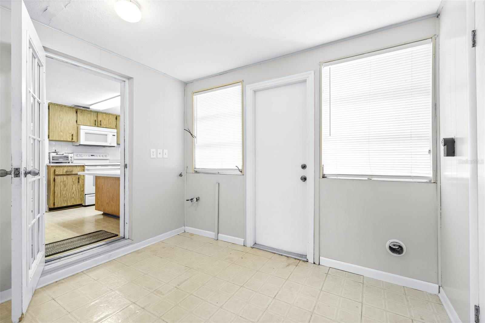 Image 18 of 32 For 1331 33rd St Nw