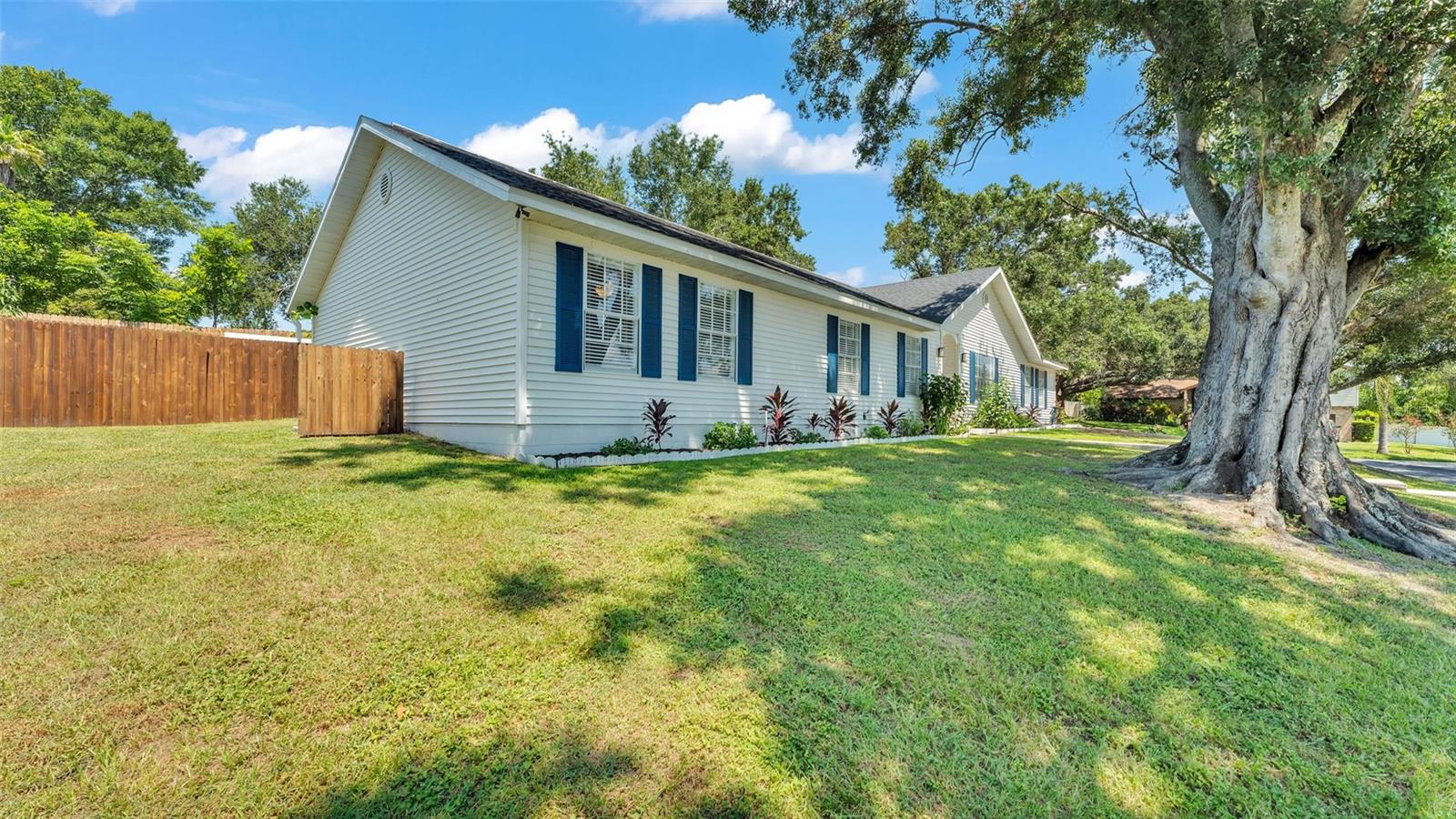 Image 42 of 42 For 4825 Foxrun  