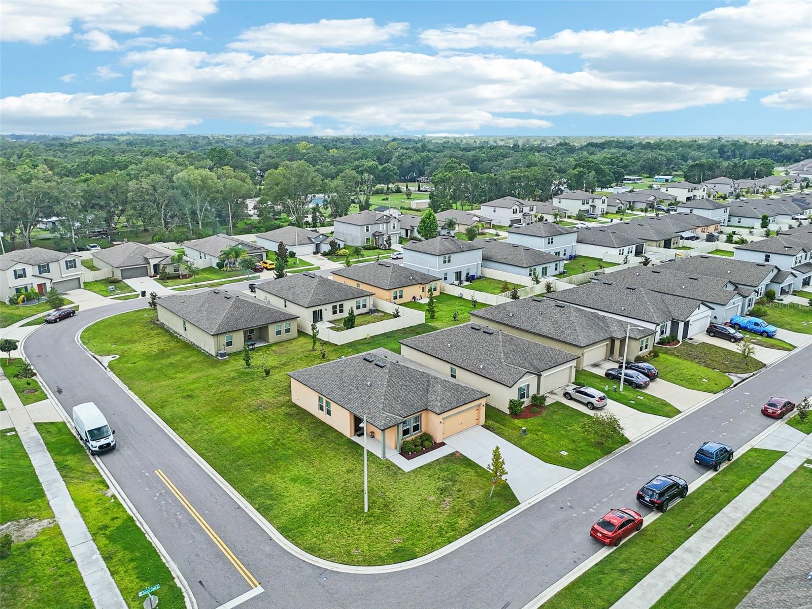 Image 43 of 54 For 3953 Spruce Creek Drive