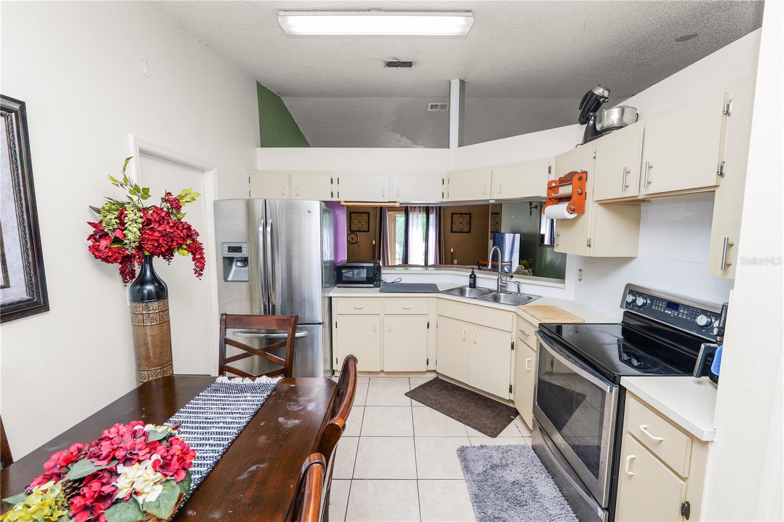 Image 14 of 32 For 1678 Blossom Circle W