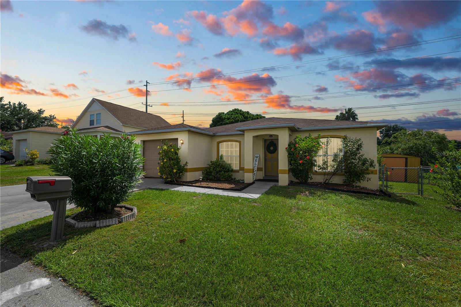 Image 3 of 32 For 1678 Blossom Circle W