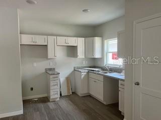 Image 2 of 13 For 1025 Crestview Avenue