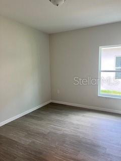 Image 4 of 13 For 1025 Crestview Avenue