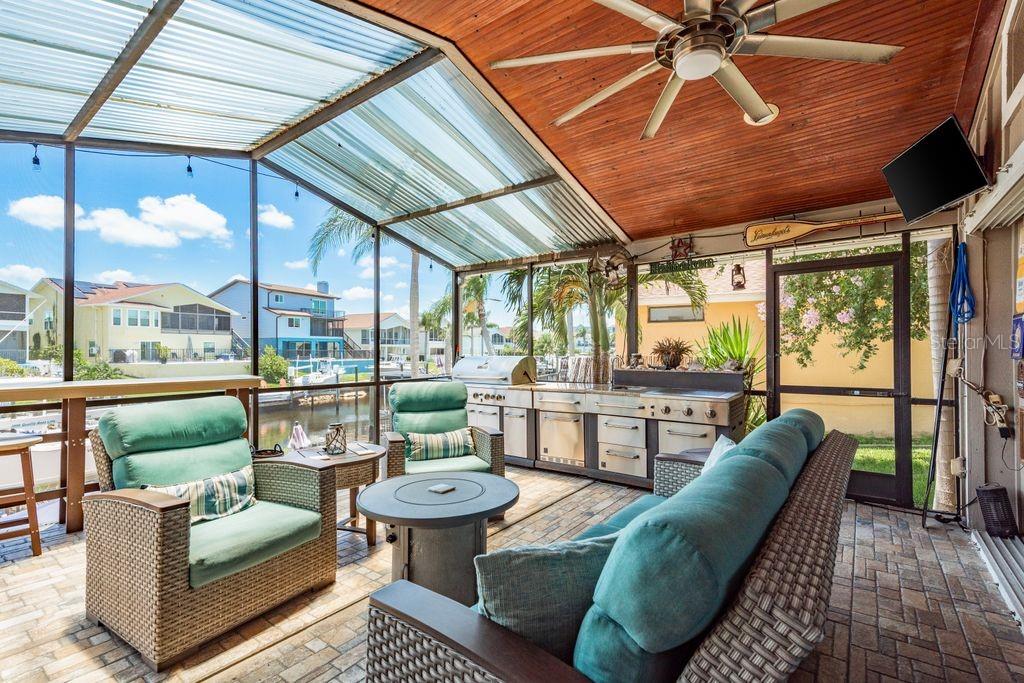 Listing photo id 23 for 6312 Spoonbill Drive