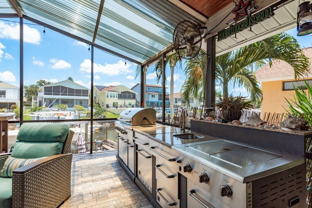 Listing photo id 27 for 6312 Spoonbill Drive
