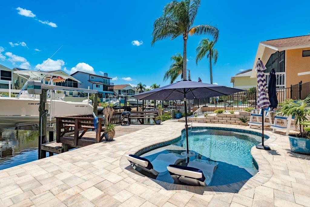 Listing photo id 32 for 6312 Spoonbill Drive