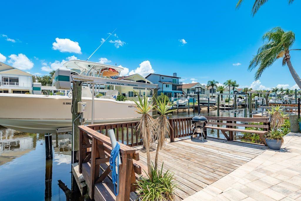 Listing photo id 38 for 6312 Spoonbill Drive