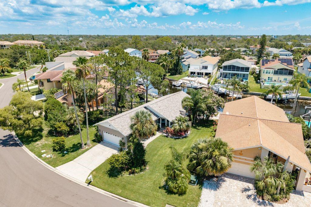 Listing photo id 42 for 6312 Spoonbill Drive