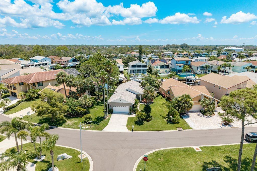 Listing photo id 43 for 6312 Spoonbill Drive