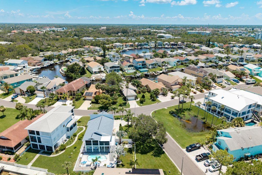Listing photo id 44 for 6312 Spoonbill Drive