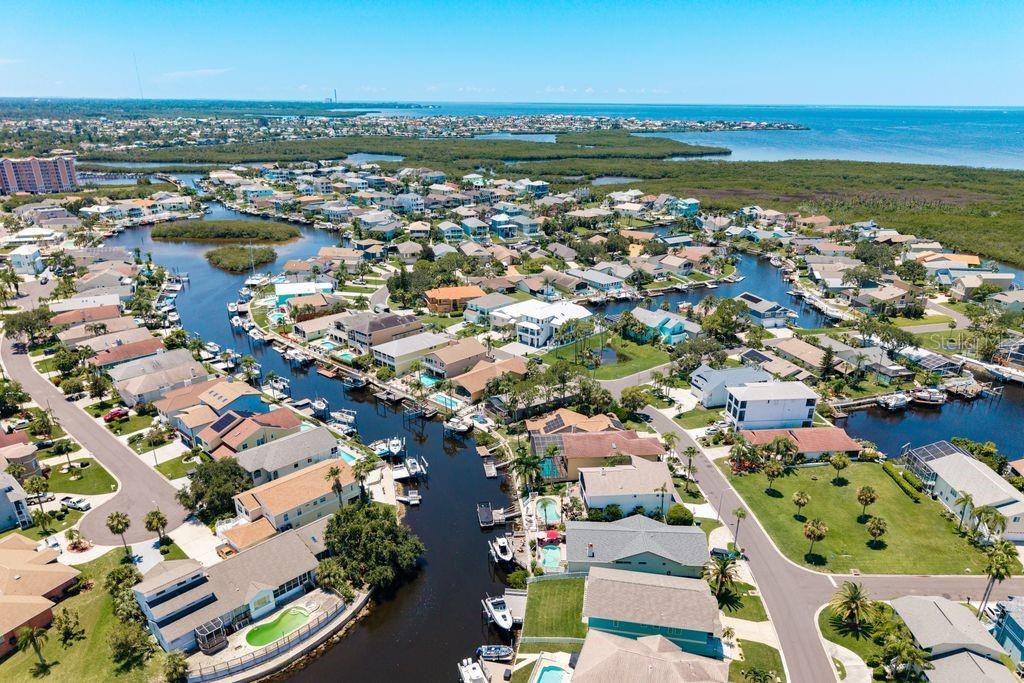 Listing photo id 48 for 6312 Spoonbill Drive