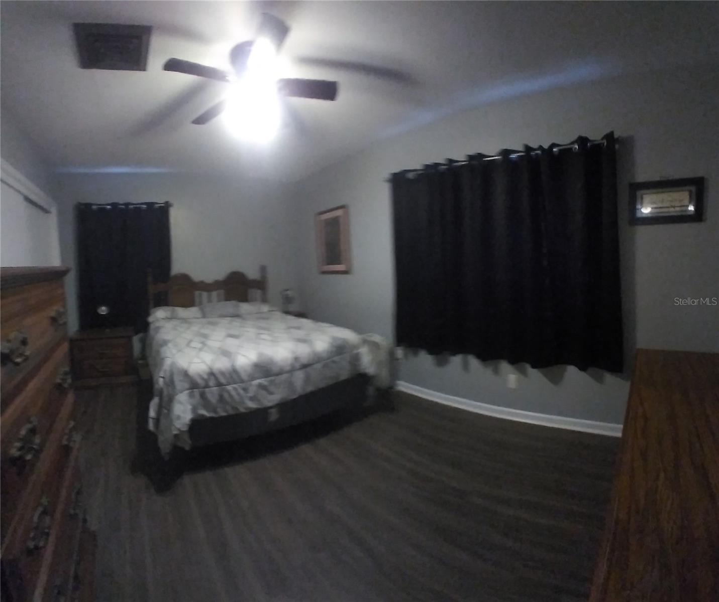 Image 14 of 19 For 411 Avenue A Se