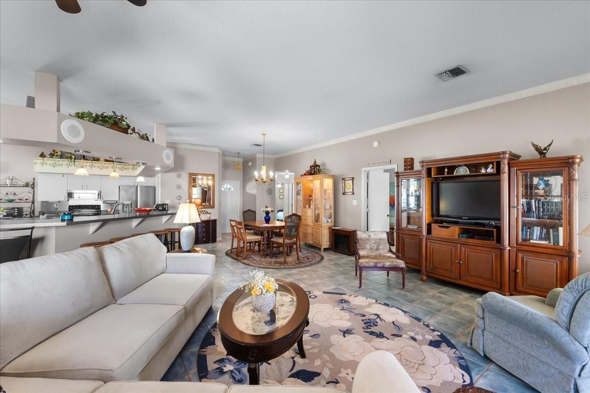 Image 6 of 90 For 6004 Sanderling Drive