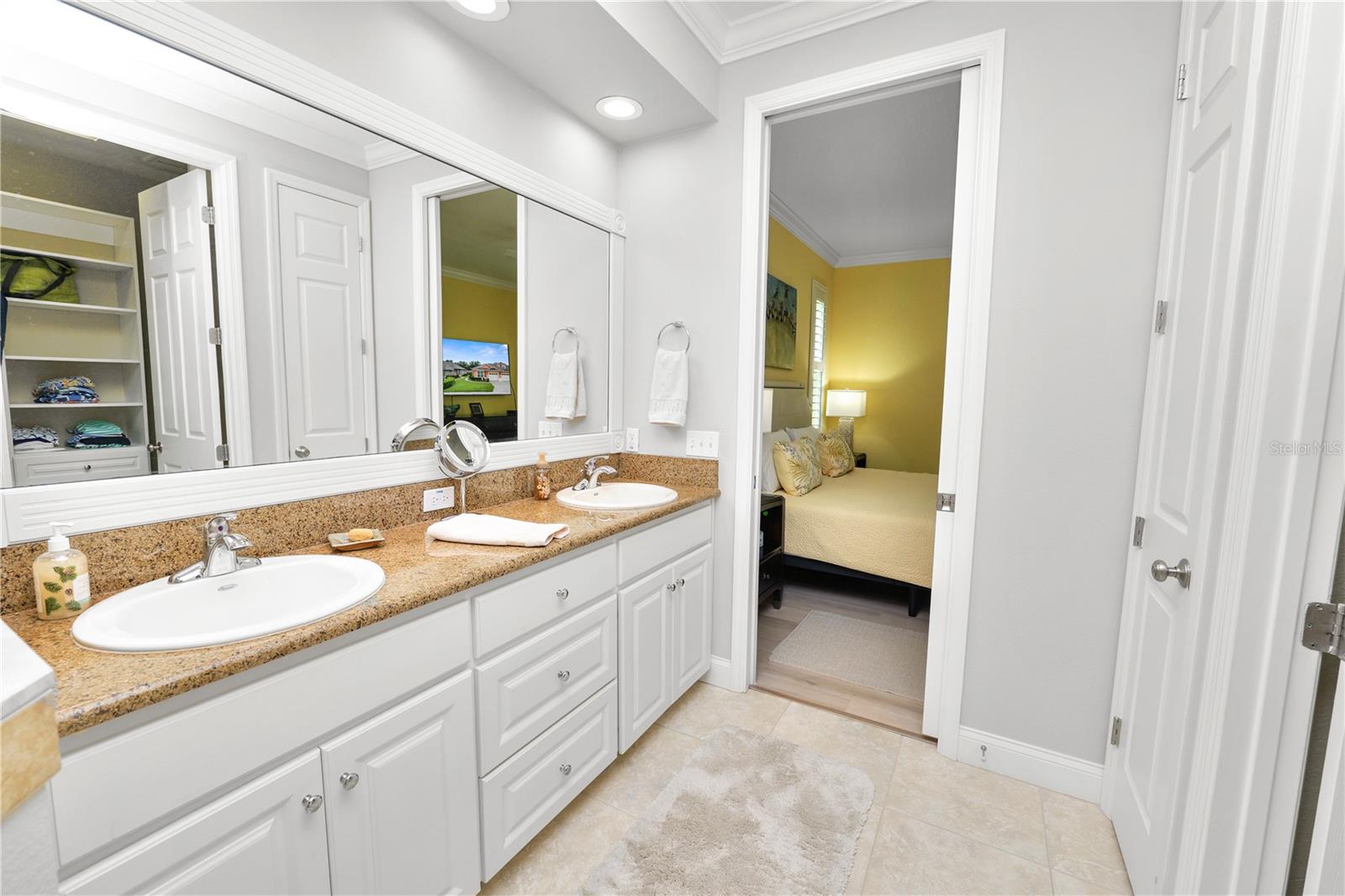 Image 27 of 44 For 2979 Mission Lakes Drive 12
