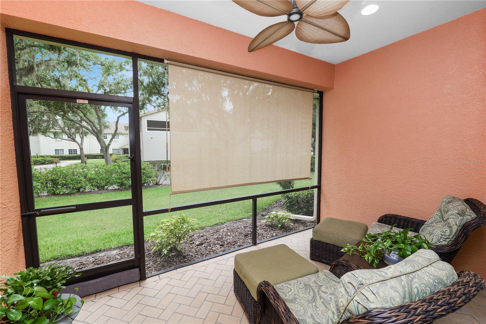 Image 35 of 44 For 2979 Mission Lakes Drive 12