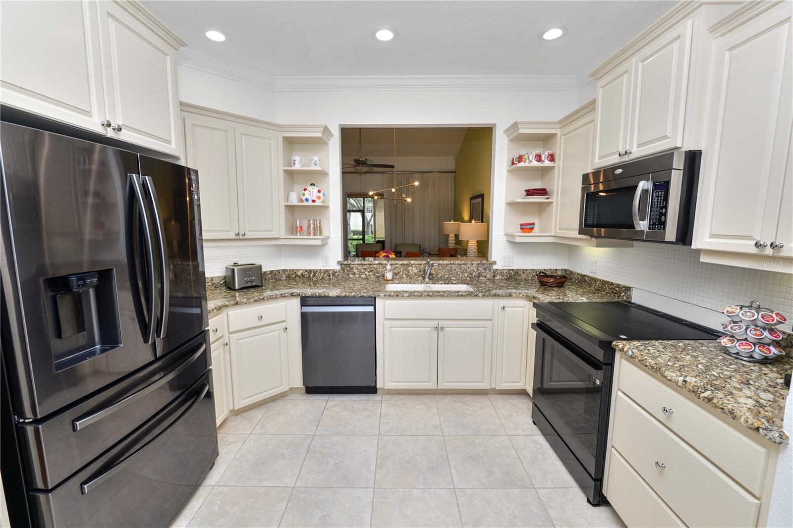 Image 7 of 44 For 2979 Mission Lakes Drive 12