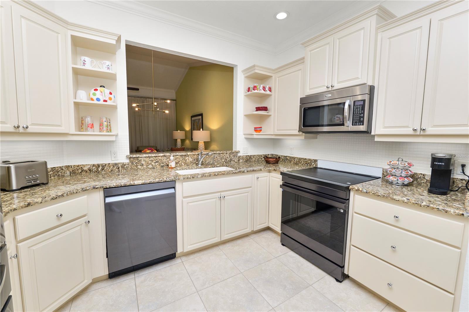 Image 9 of 44 For 2979 Mission Lakes Drive 12