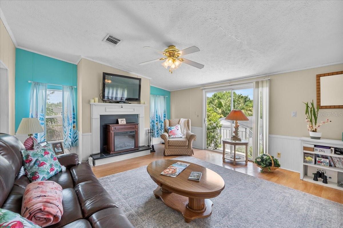 Image 7 of 47 For 483 Lindsey Drive
