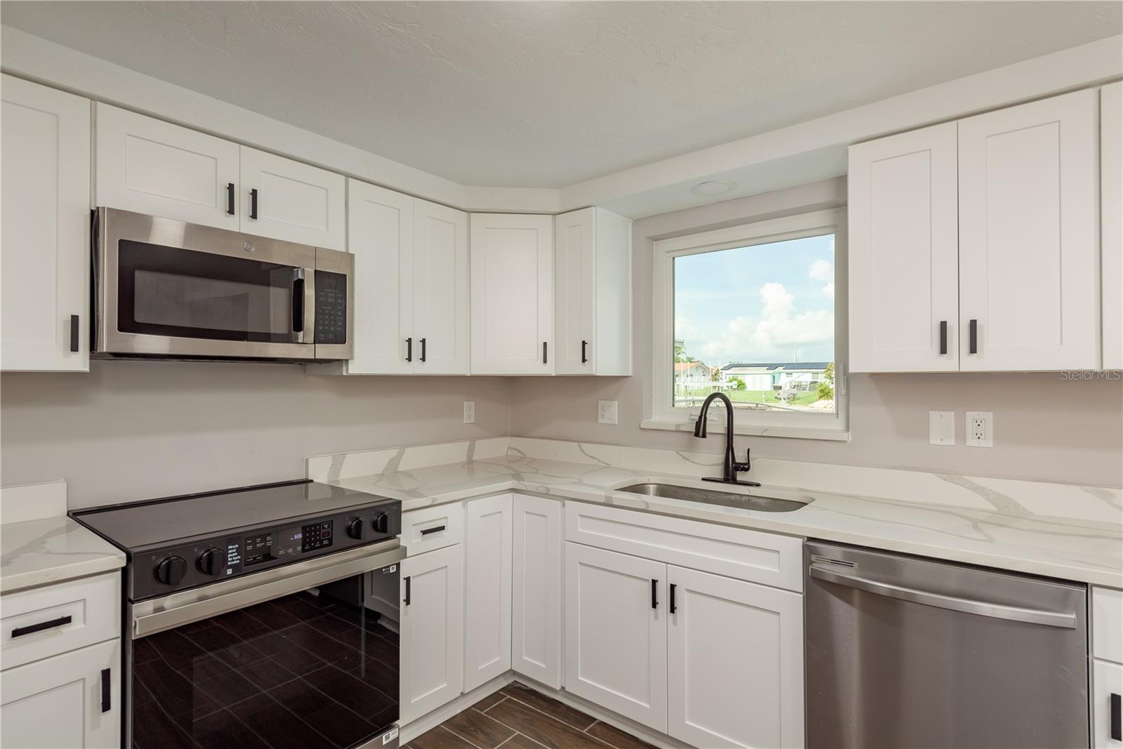 Image 14 of 54 For 4953 Blue Heron Drive